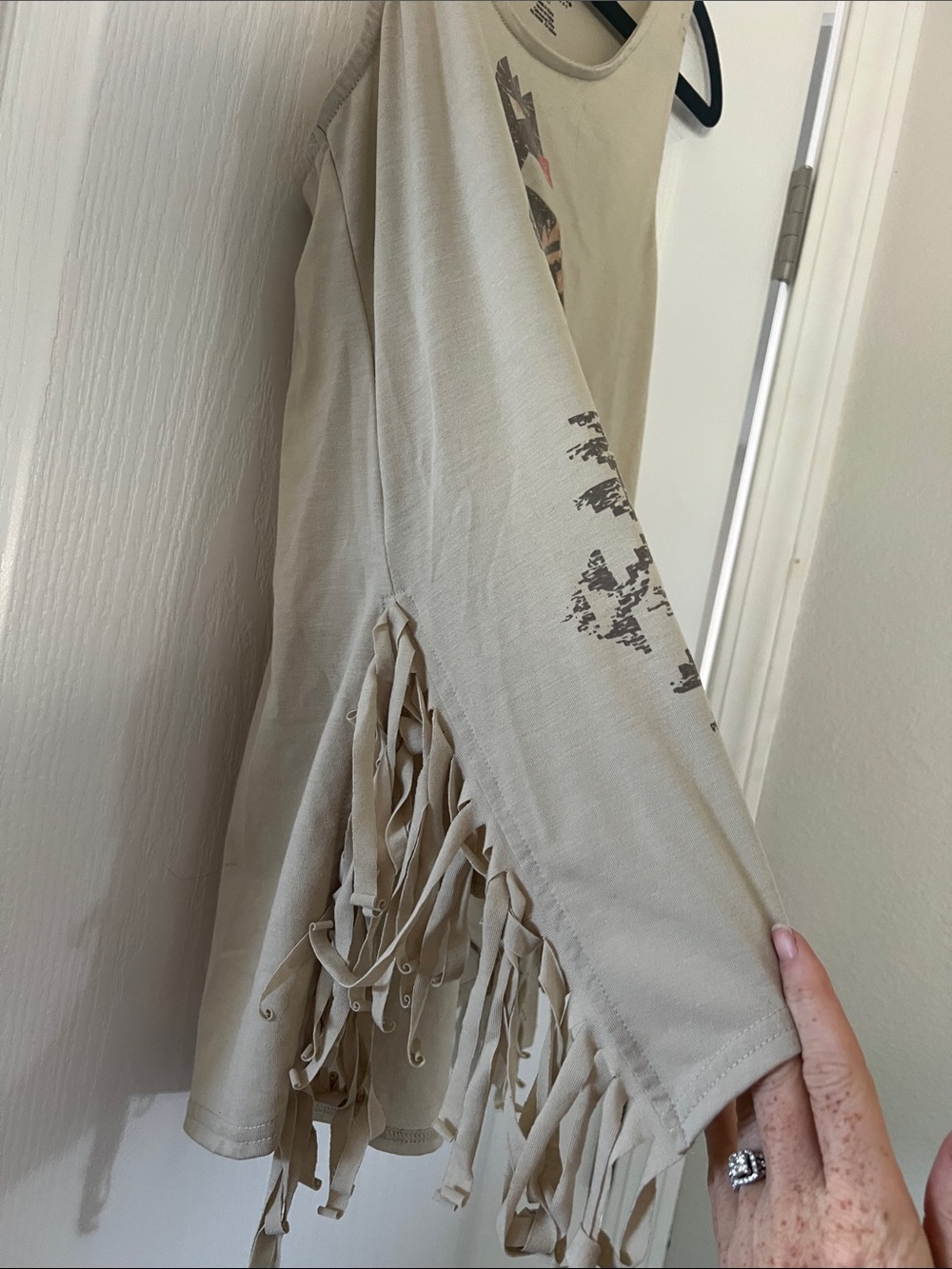 Roper Beige Tribal Thunderbird Fringe Tank Top - Picture 4 of 5